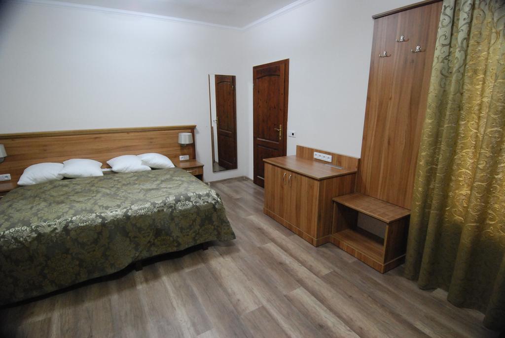 Ivanek Guest House Zvíkovské Podhradí エクステリア 写真