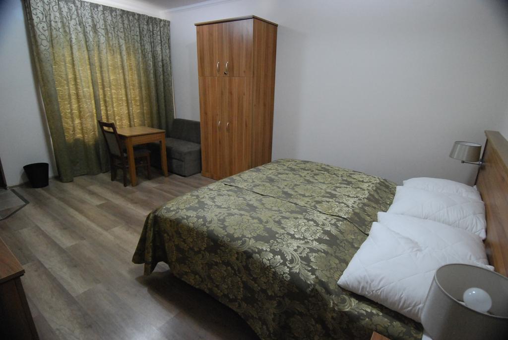 Ivanek Guest House Zvíkovské Podhradí エクステリア 写真