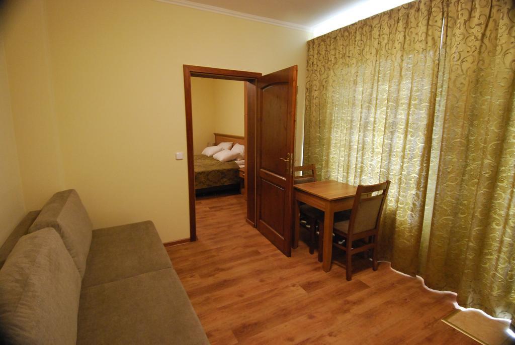Ivanek Guest House Zvíkovské Podhradí エクステリア 写真