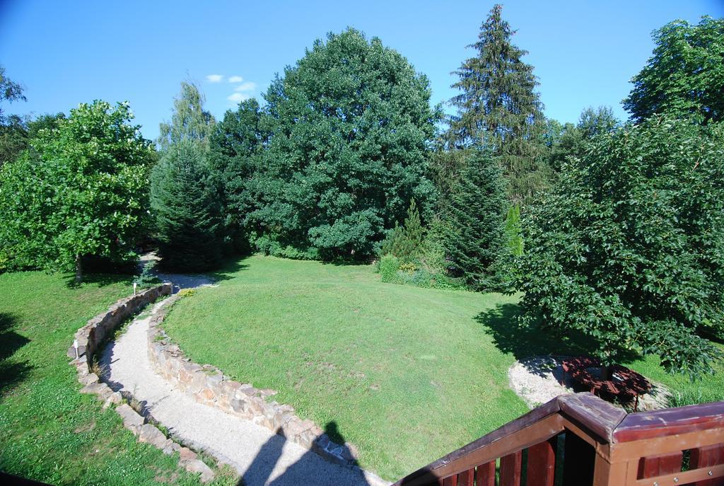 Ivanek Guest House Zvíkovské Podhradí エクステリア 写真